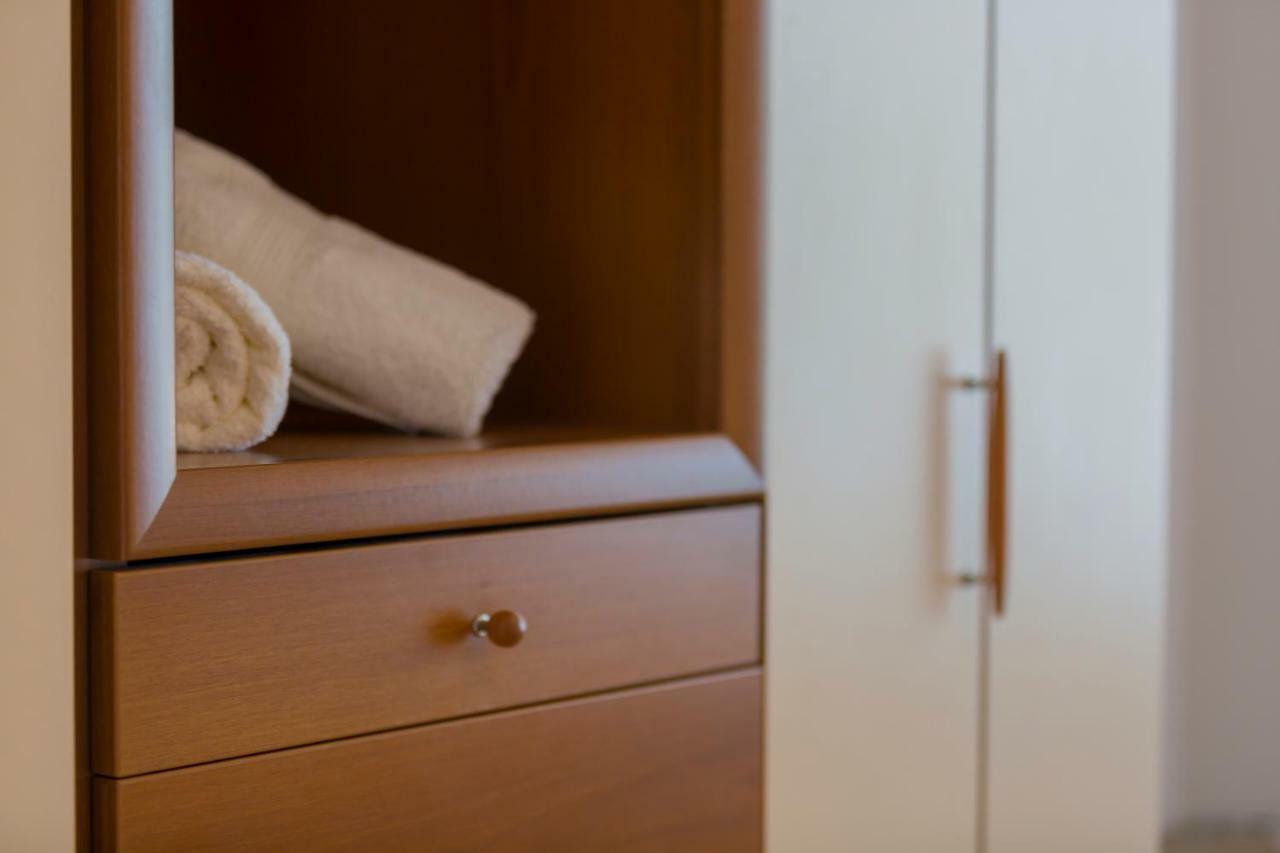 Apartment "Andrea" สปลิท ภายนอก รูปภาพ