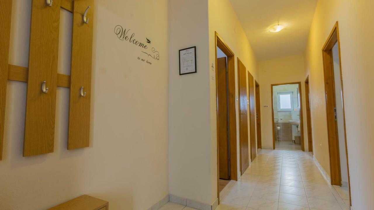 Apartment "Andrea" สปลิท ภายนอก รูปภาพ