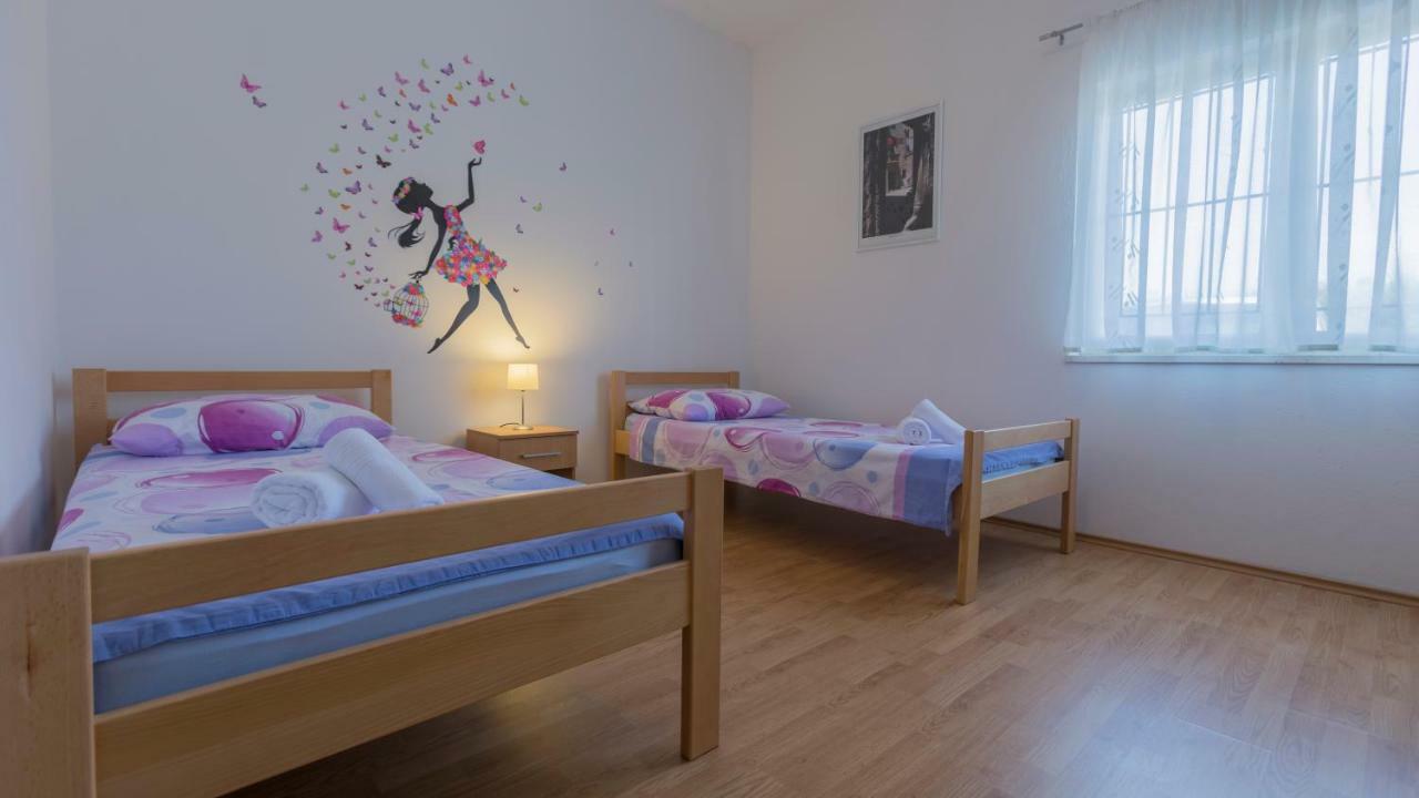 Apartment "Andrea" สปลิท ภายนอก รูปภาพ