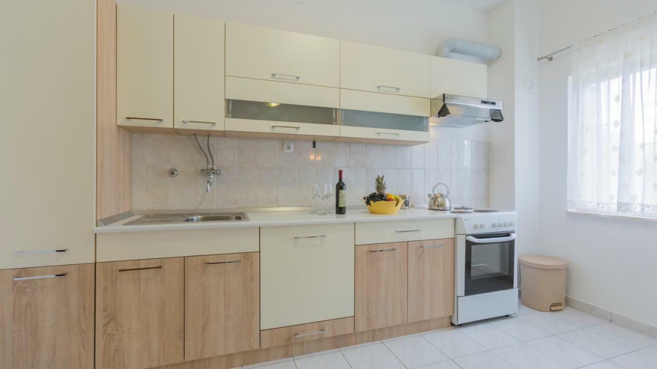 Apartment "Andrea" สปลิท ภายนอก รูปภาพ